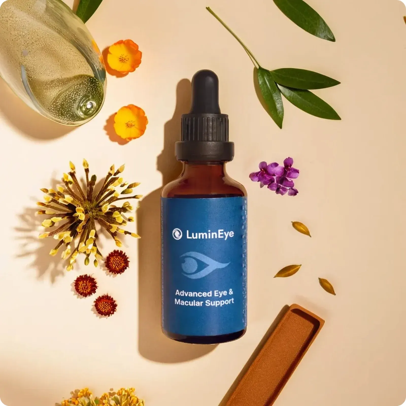 LuminEye™ liquid eye support formula for daily vision clarity and comfort